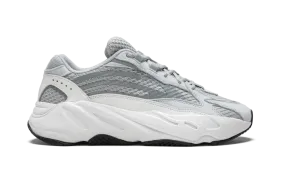 Adidas - Yeezy 700 V2 static