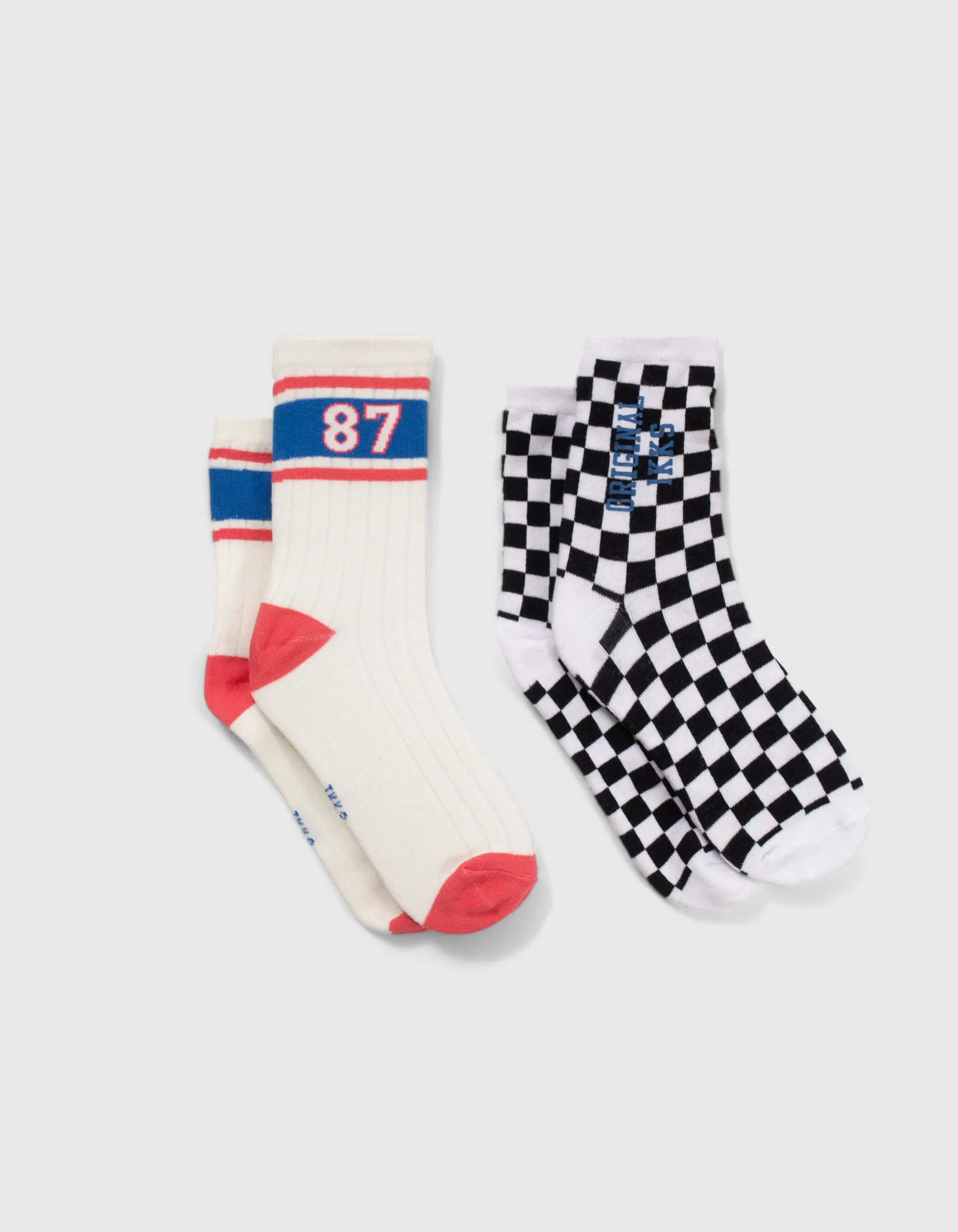 Chaussettes noires damier et blanches rayures