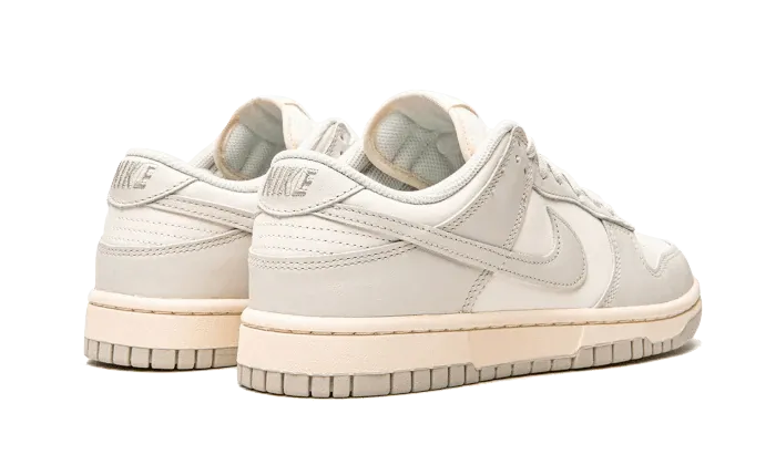 Nike Dunk Low Light Bone